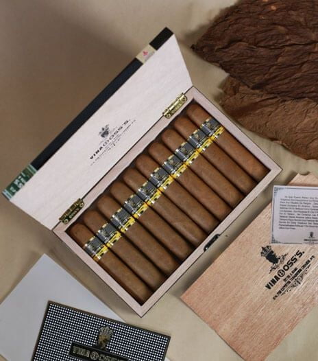 Cigar Vinaboss 60 (Hộp sơn mài 10 điếu)
