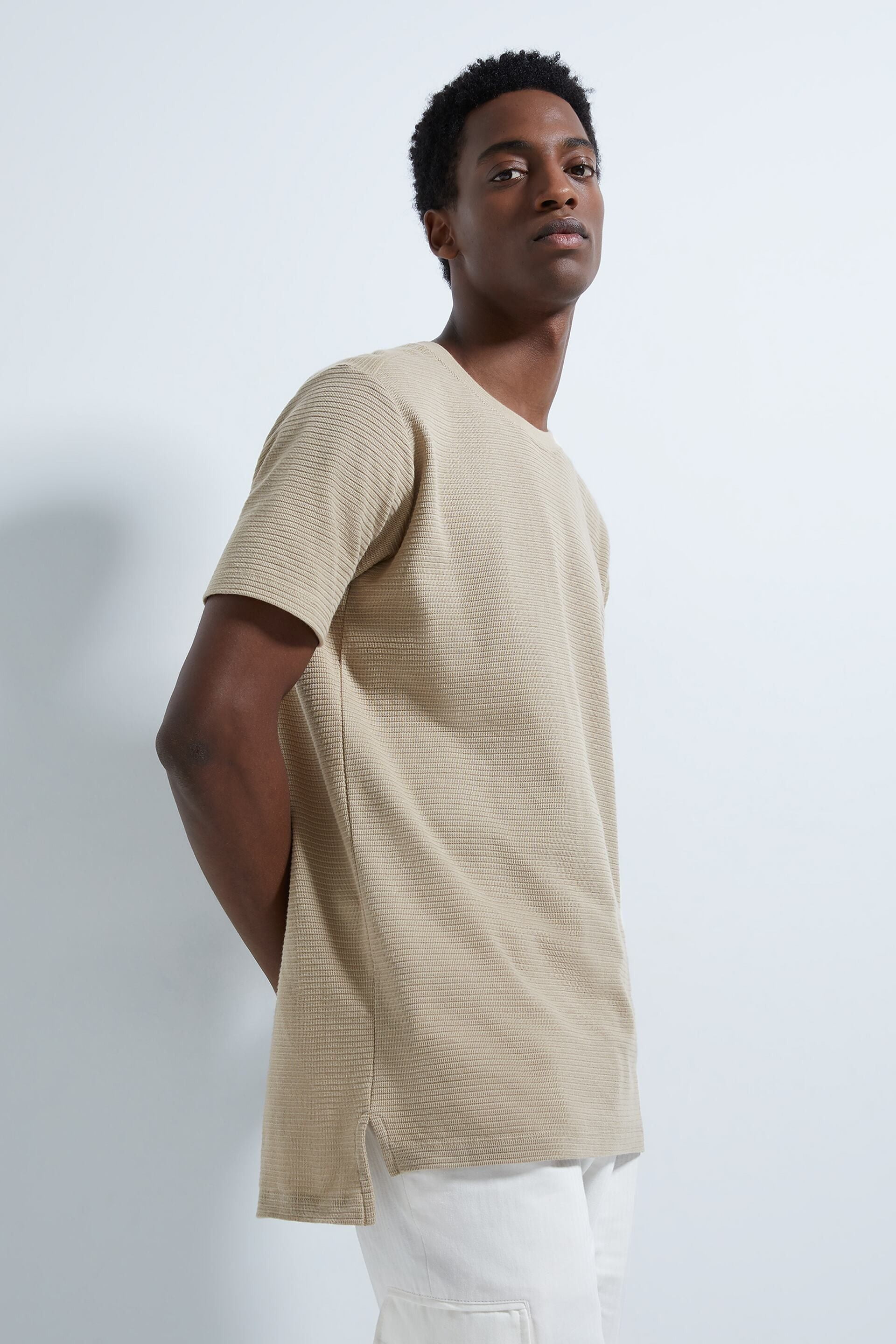 Áo Thun Nam Zara Long Textured Weave Shirt Taupe Brown