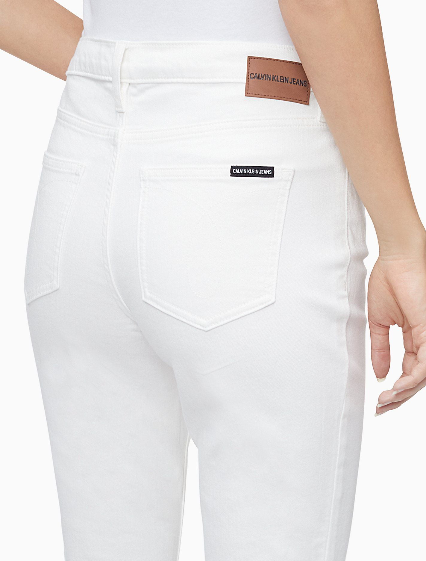 Quần Jeans Nữ Calvin Klein Skinny Fit Mid Rise Sharkbite Hem Ankle Jeans White