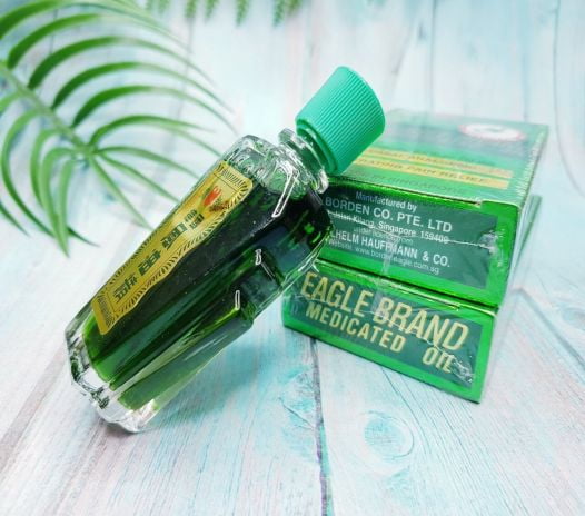 Dầu Gió Xanh Con Ó Mỹ Eagle Brand Medicated Oil - 24ml